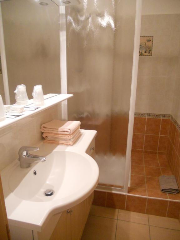 Hotel Bellevue Ayse الغرفة الصورة